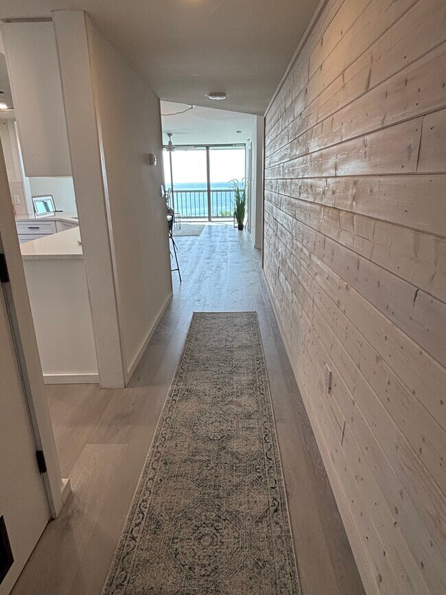 Building Photo - 8880 S Ocean Dr