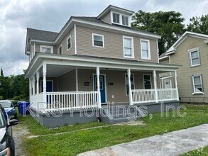 Building Photo - 315 Hill St