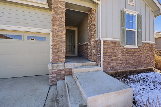 Building Photo - $3,240.95, $300 off the first month's rent, 3 Beds - 2 Bath, Single Family Home in Dacono with 3-...