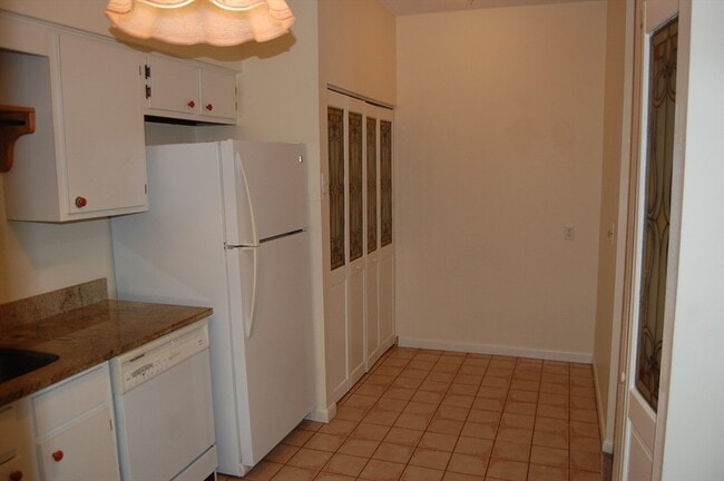 Building Photo - 1461 Pawtucket Blvd