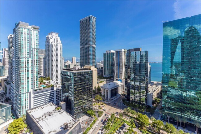 Foto del edificio - 1300 S Miami Ave