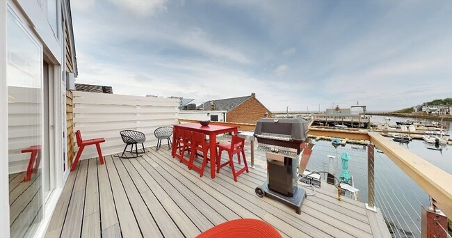Building Photo - 17 Mt Pleasant Pl