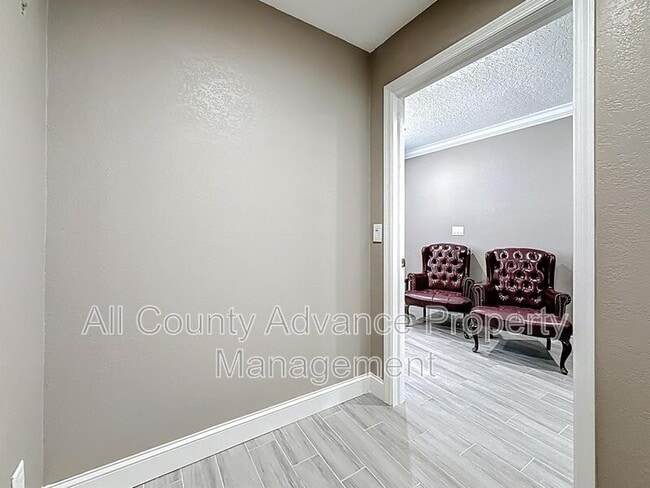 Building Photo - 1471 S Missouri Ave