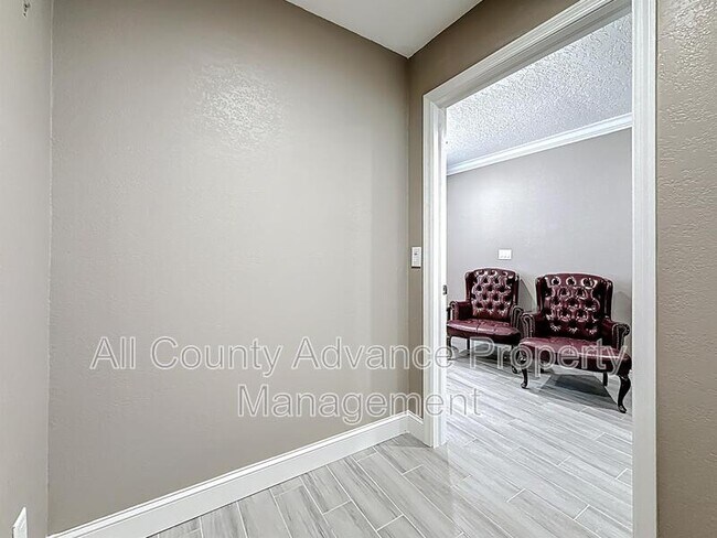 Foto del edificio - 1471 S Missouri Ave