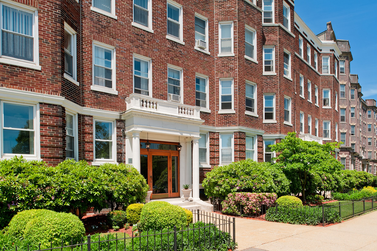 149-151 Park Drive - Apartments In Boston, MA | Apartments.com