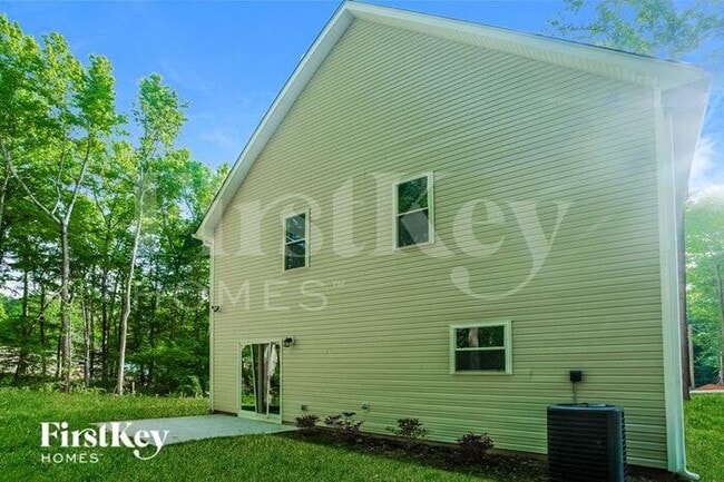 Building Photo - 7421 Cedarbrook Dr