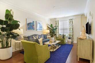 Building Photo - Gables Montclair