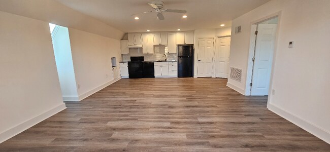 Foto del edificio - 19 N Trooper Rd