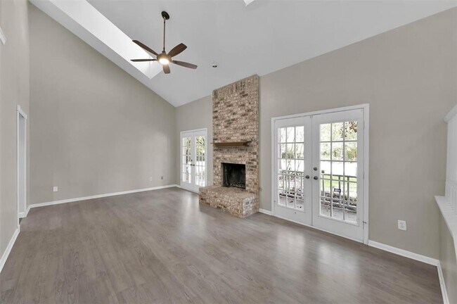 Foto del edificio - 29 Fairmeade Bend Dr