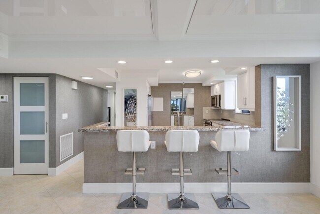 Foto del edificio - 3420 S Ocean Blvd