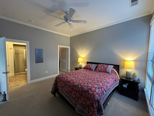 Foto del edificio - 224 S Laurens St