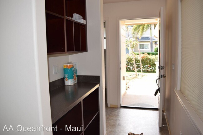 Building Photo - 3 br, 2.5 bath House - 100 Meheu Circle