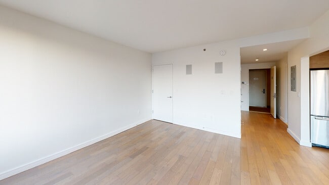 Building Photo - 152-09 88th Ave