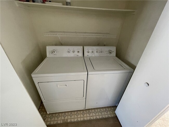 Building Photo - 913 Boulder Mesa