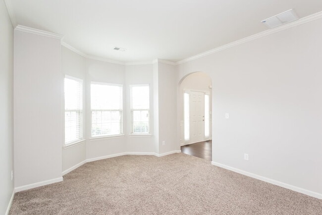 Building Photo - 409 Mackenzie Noelle Ln