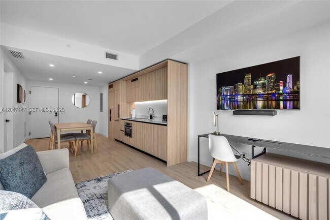 Foto del edificio - 225 N Miami Ave