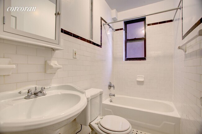 Foto del edificio - 511 W 169th St