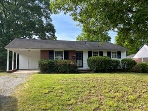 Building Photo - 2839 Burbank Dr