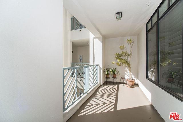 Foto principal - 5625 Playa Vista Dr