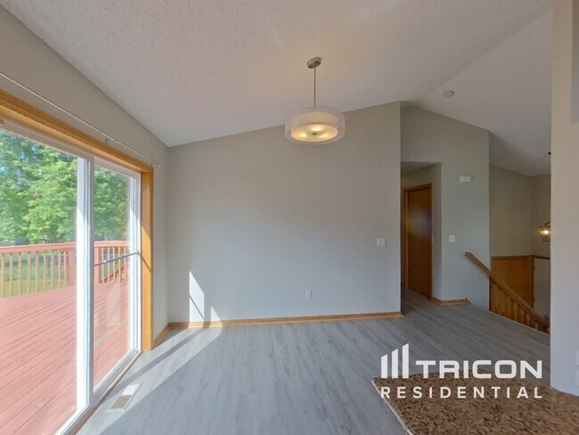 Foto del edificio - 2094 French Trace Ave