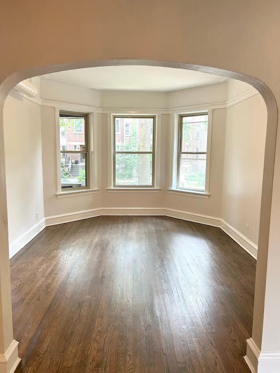 Building Photo - 6220 N Wayne Ave