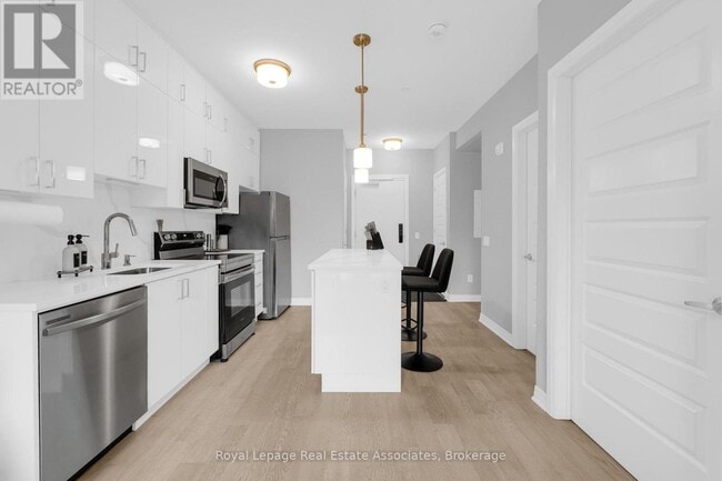 Building Photo - 470 Gordon Krantz Ave