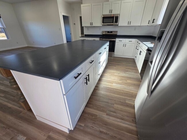 Building Photo - Modern New Construction 3 Bedroom Home with Porches in Crossville