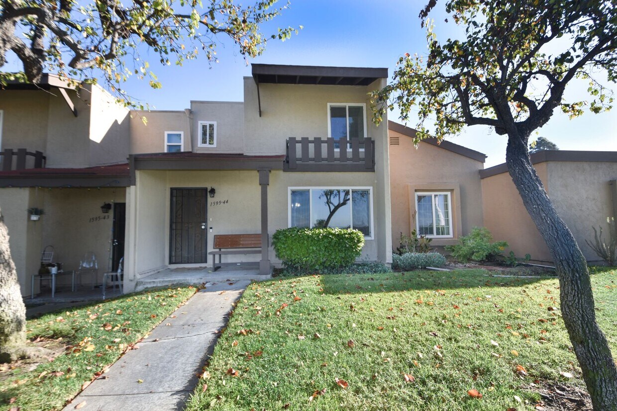 Primary Photo - 1595 Mendocino Drive, #44