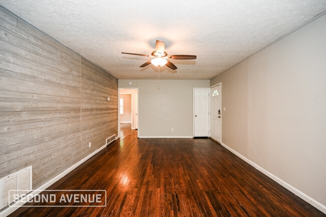 Building Photo - 6535 Coffey St