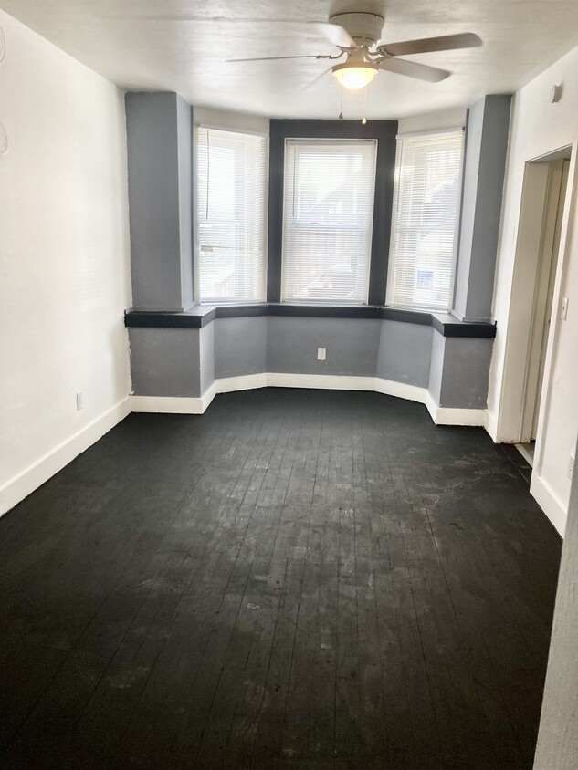 1537 Bluff St Unit 1, Dubuque, IA 52001 Apartments in Dubuque, IA