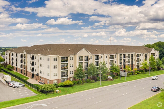 Building Photo - The Alexander