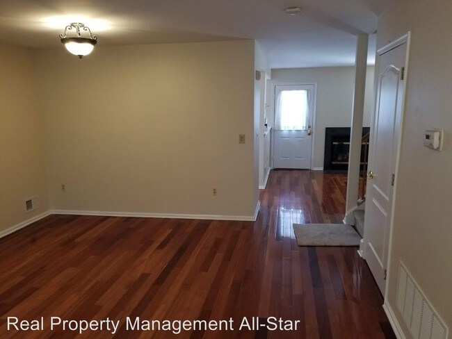 Building Photo - 3 br, 2.5 bath House - 118 Jared Drive