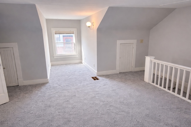 Building Photo - 3544 Bell St