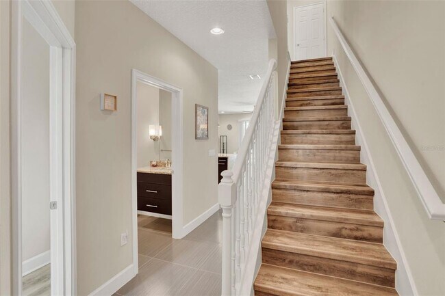 Building Photo - 17403 Placidity Ave