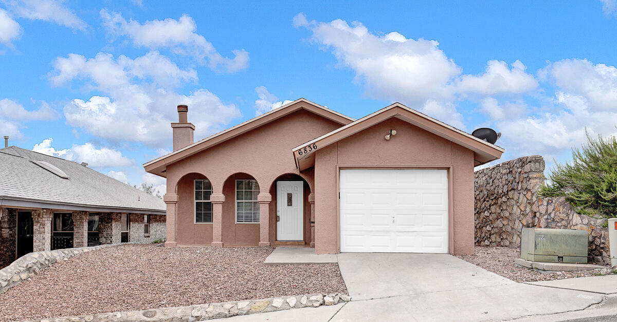 Foto principal - 6836 Ridge Top Dr