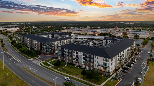 Foto del edificio - Lantana at Round Rock
