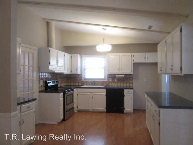 Foto del edificio - 9235 New Towne Dr