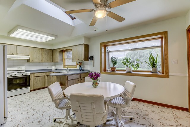 Foto del edificio - 636 Greenbriar Ln
