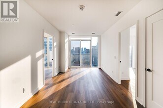 Building Photo - 5 Defries St