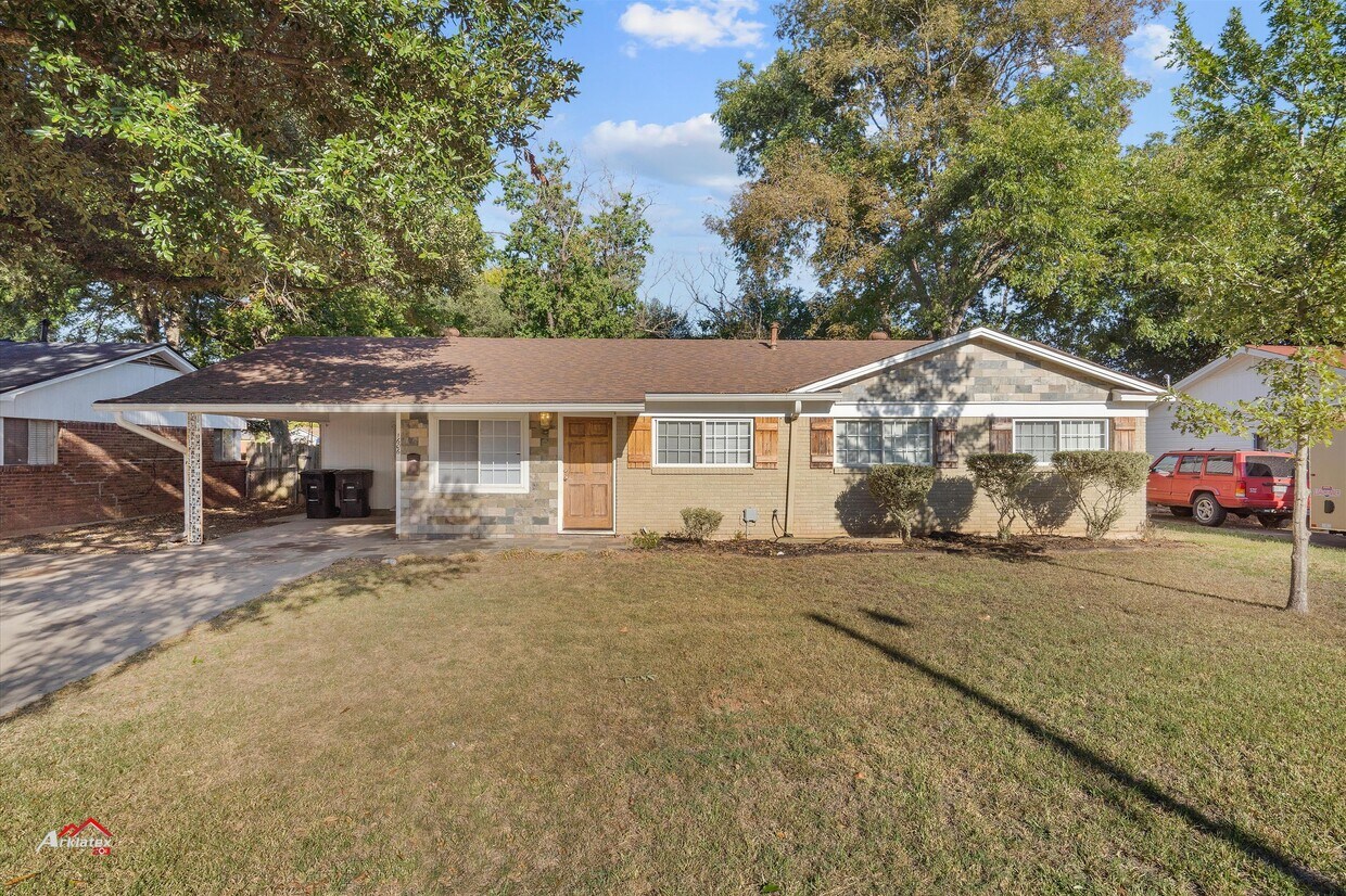 1606 Bistineau Dr, Bossier City, LA 71112 House Rental in Bossier