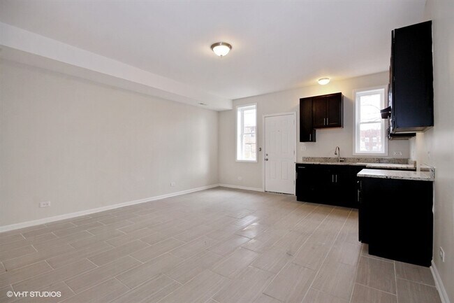 Foto del edificio - 7311 S Stewart Ave