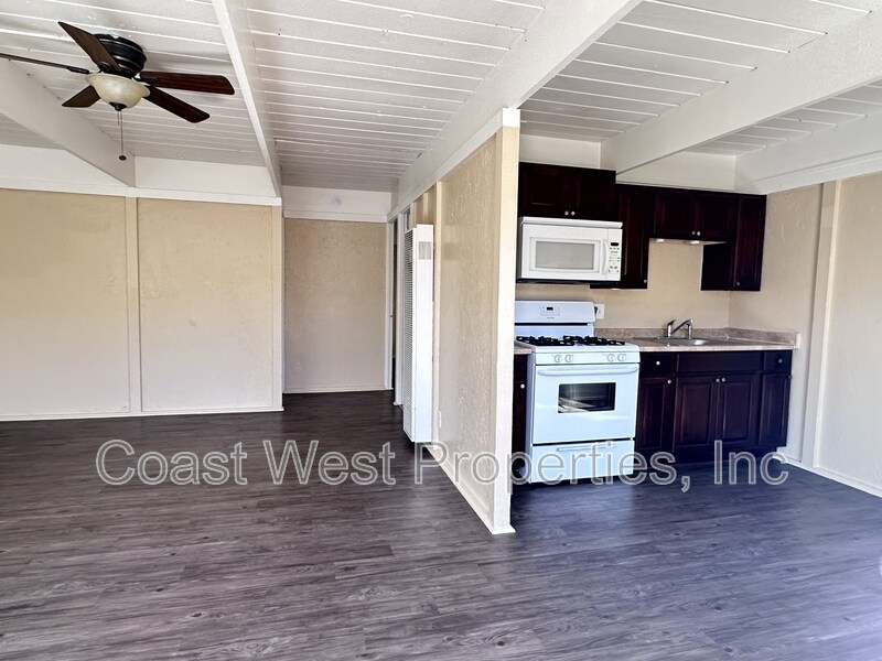 Foto principal - 3923 Hortensia St