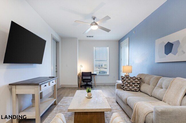 Foto del edificio - 8110 Blue Goose Rd