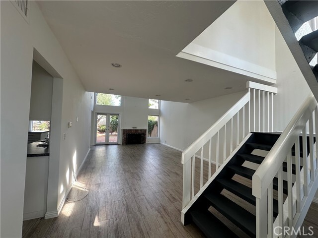 Building Photo - 17562 Cottonwood