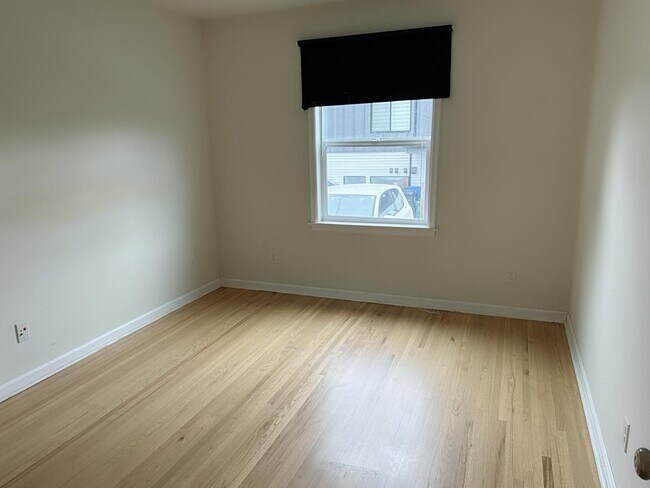 Foto del edificio - 7735 15th Ave NW