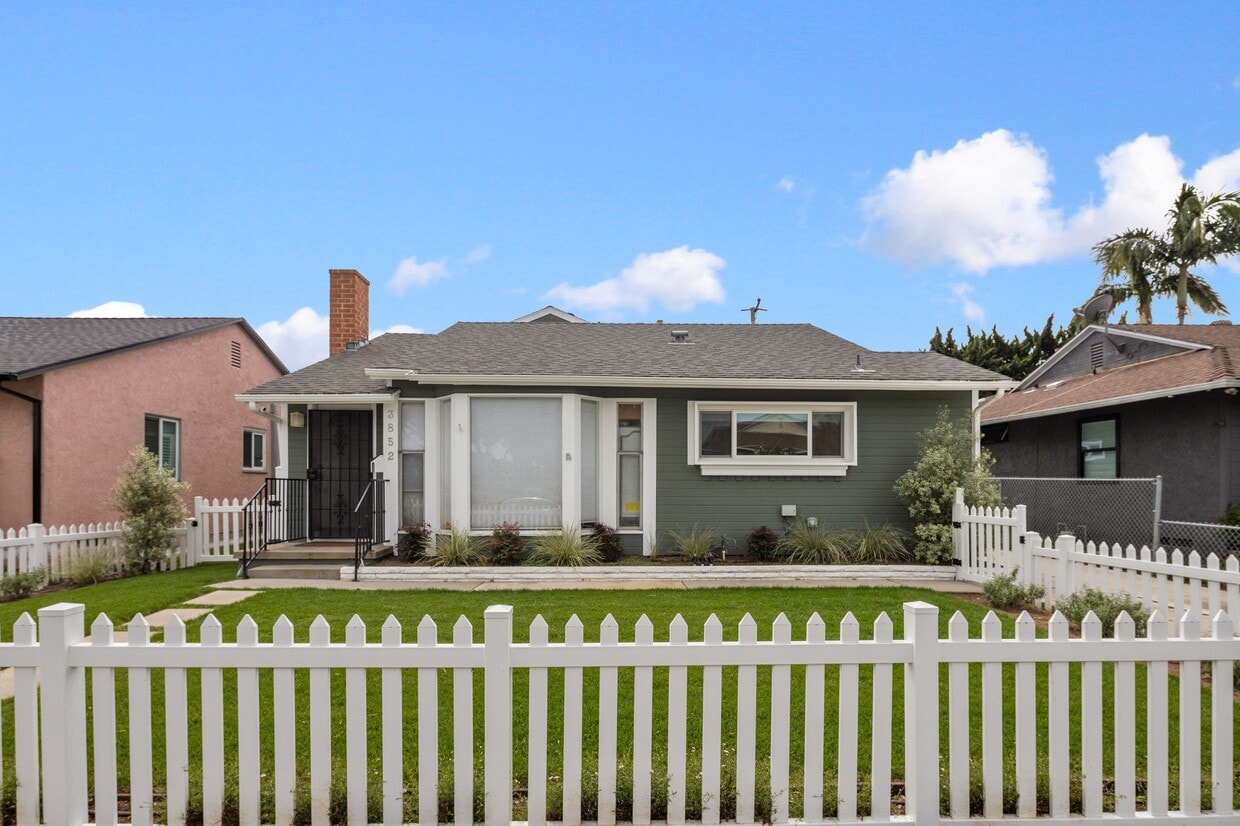 Photo - 3852 W 157th St (Lawndale, CA)