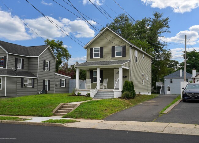 Building Photo - 83 Ridge Ave