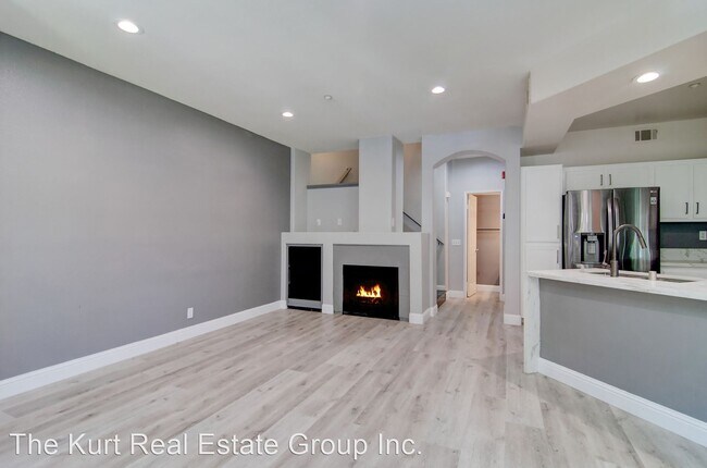 Building Photo - 2 br, 2.5 bath House - 604 Larkridge