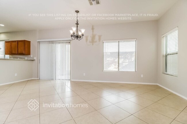 Foto del edificio - 1894 S 216th Ln