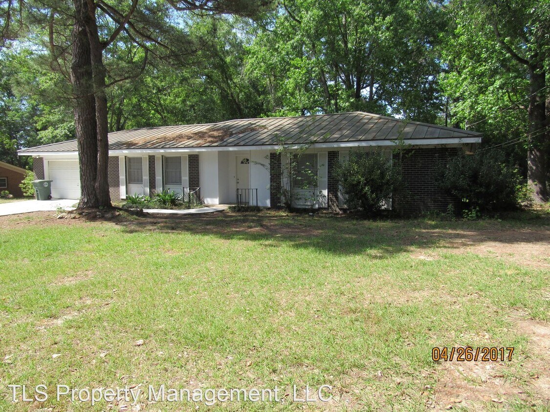Primary Photo - 3 br, 2 bath House - 421 Douglas Brown Cir...